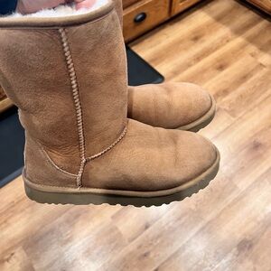 Chestnut brown Ugg boots